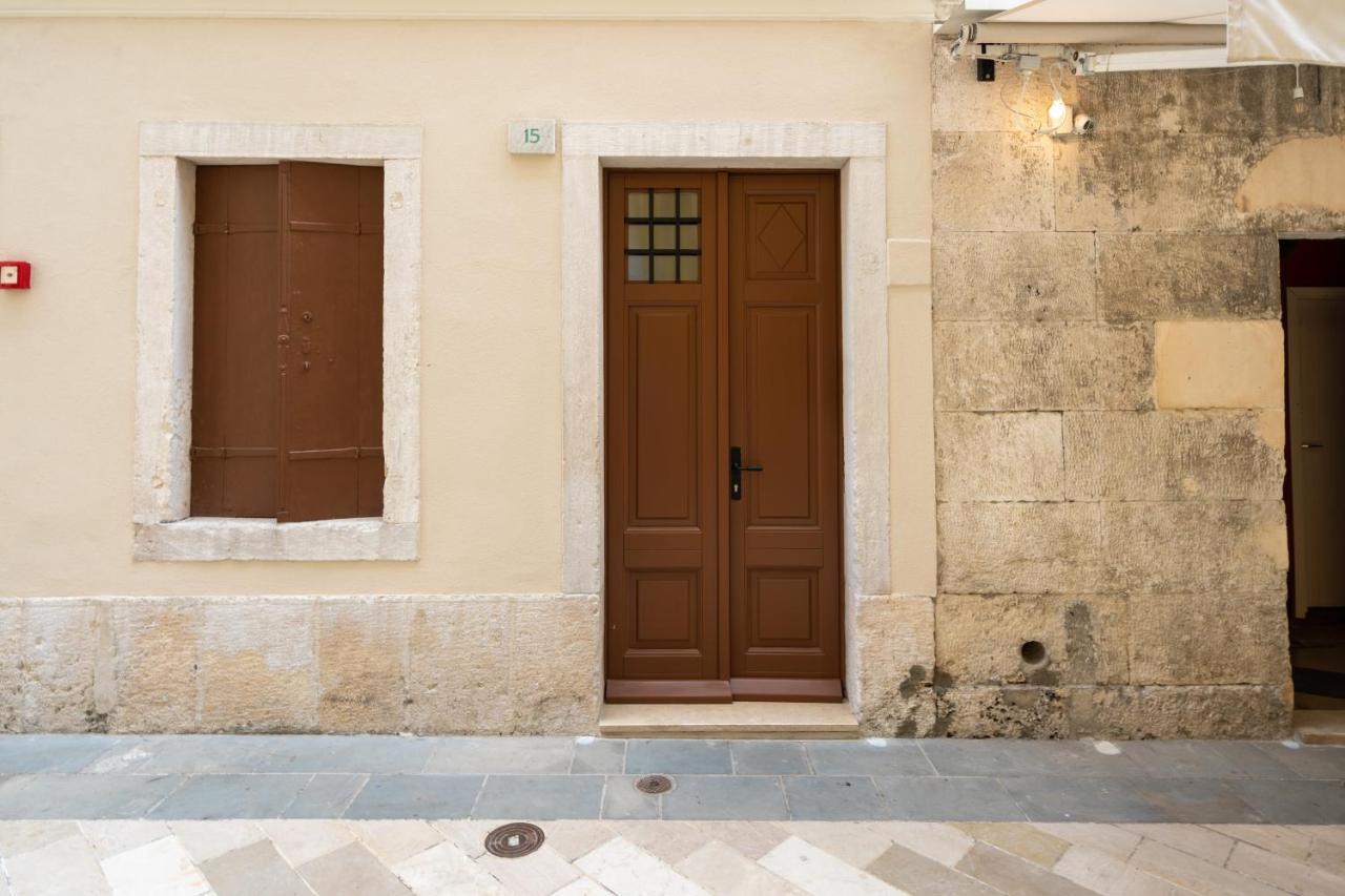 Aaa Apartments & Rooms With Free Parking プーラ エクステリア 写真